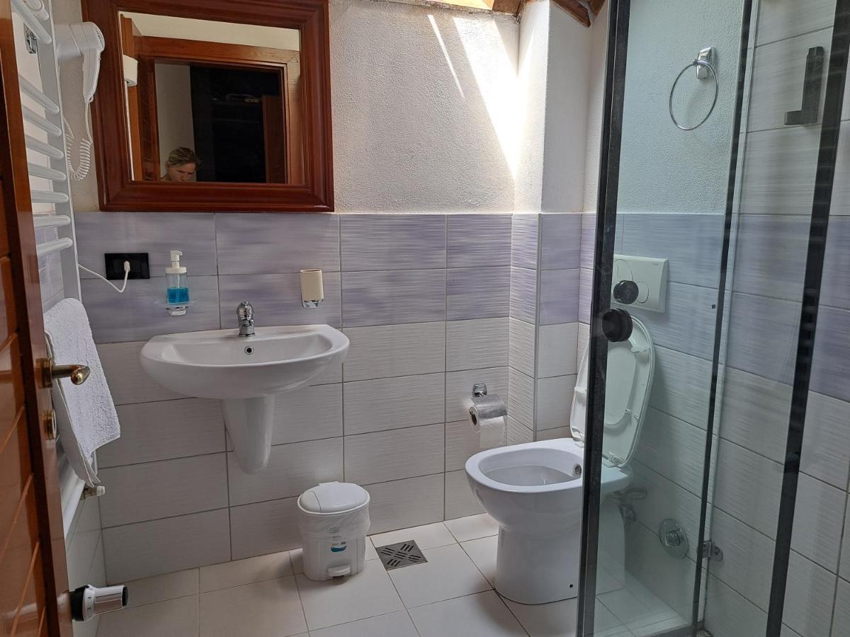 Villa Gjecaj Guesthouse And Restaurant Theth Luaran gambar