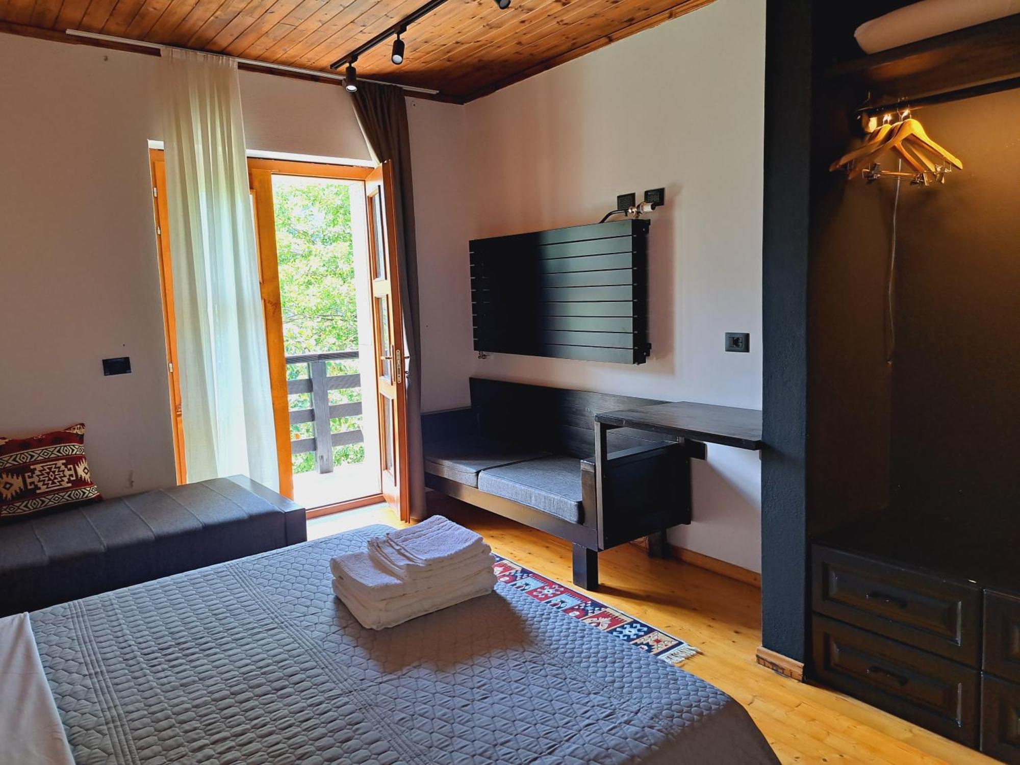 Villa Gjecaj Guesthouse And Restaurant Theth Luaran gambar